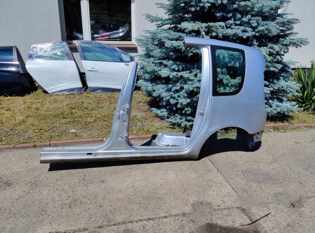 фото №1, Skoda roomster левый обшивка крыло четверть левая задняя задняя