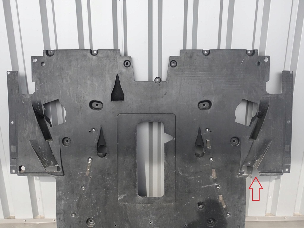 фото №2, Ferrari 488 gtb плита захист підлога задня