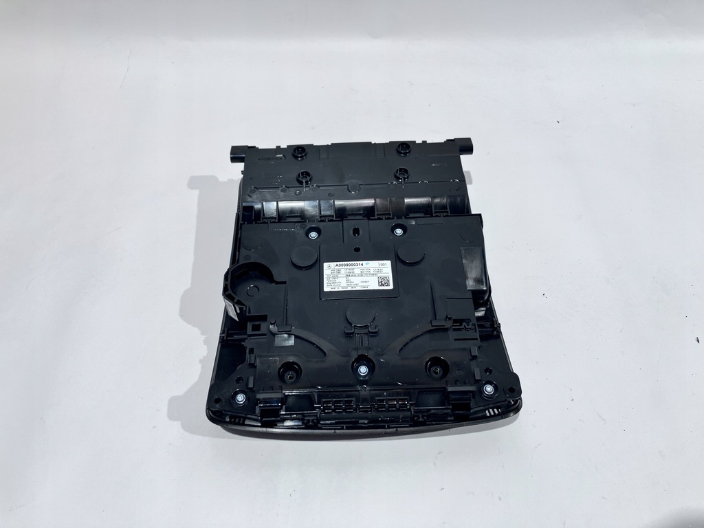 фото №1, Освітлення кабіни перед a klasa w177 a0009000314