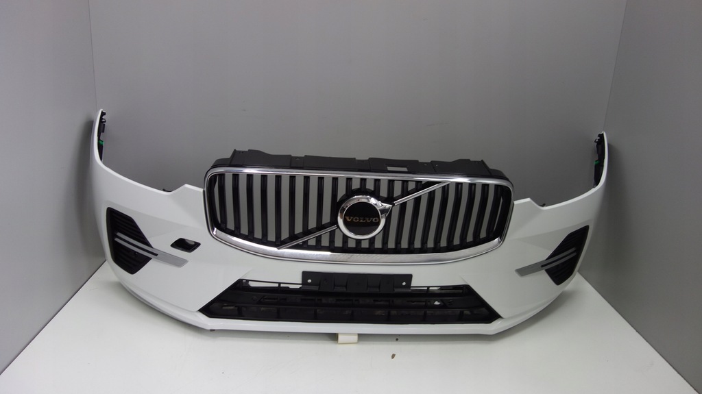 фото №1, Volvo xc60 ii lift бампер передний 4pdc 614