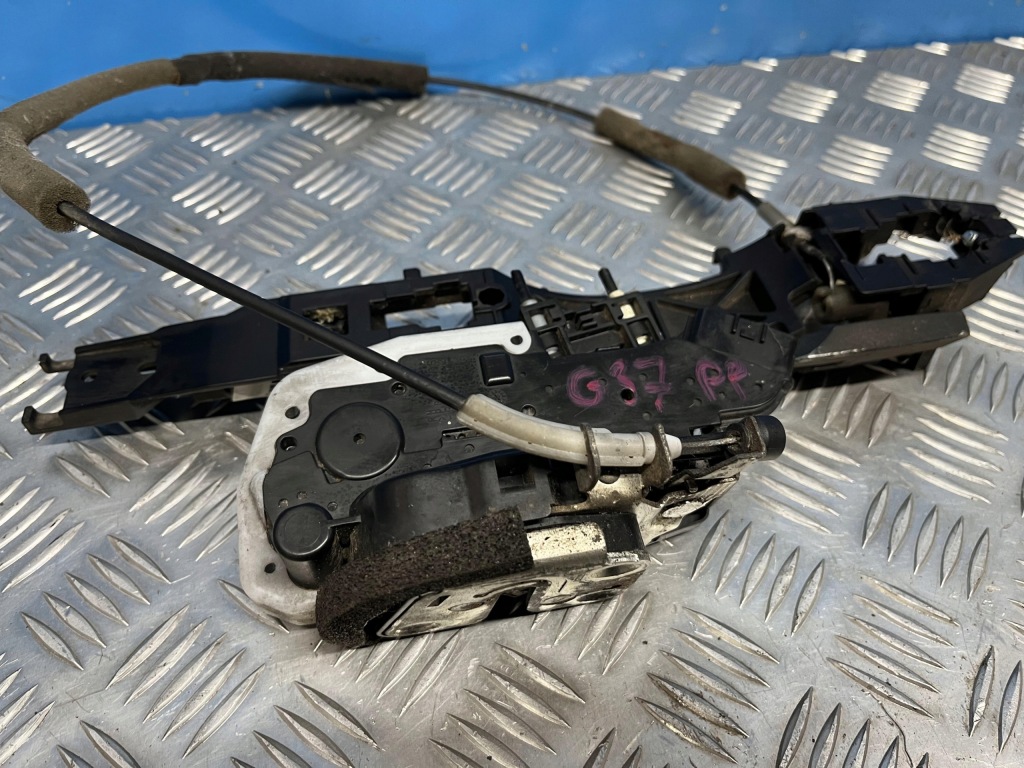 фото №2, Infiniti g37 sedan замок дверь правый перед keyless