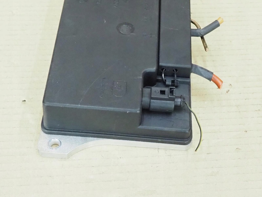 фото №5, Audi a8 d2 модуль блок керування скло 4d0907133