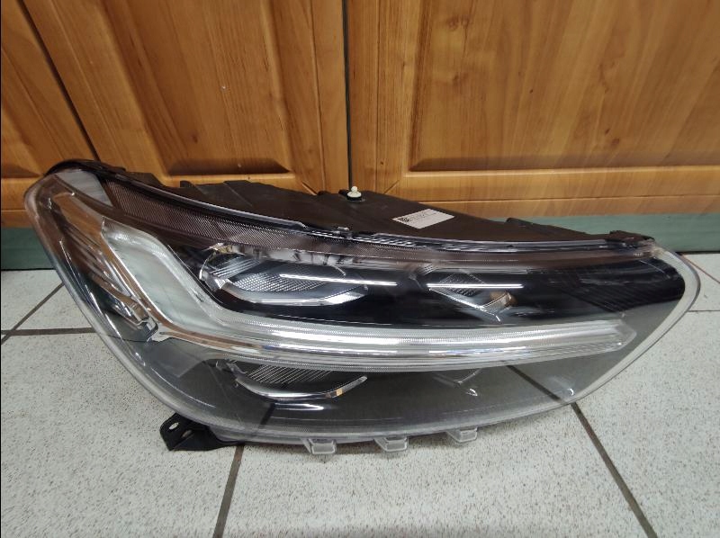 Фара передня volvo xc40 2 18- full led 32133578 в Україні