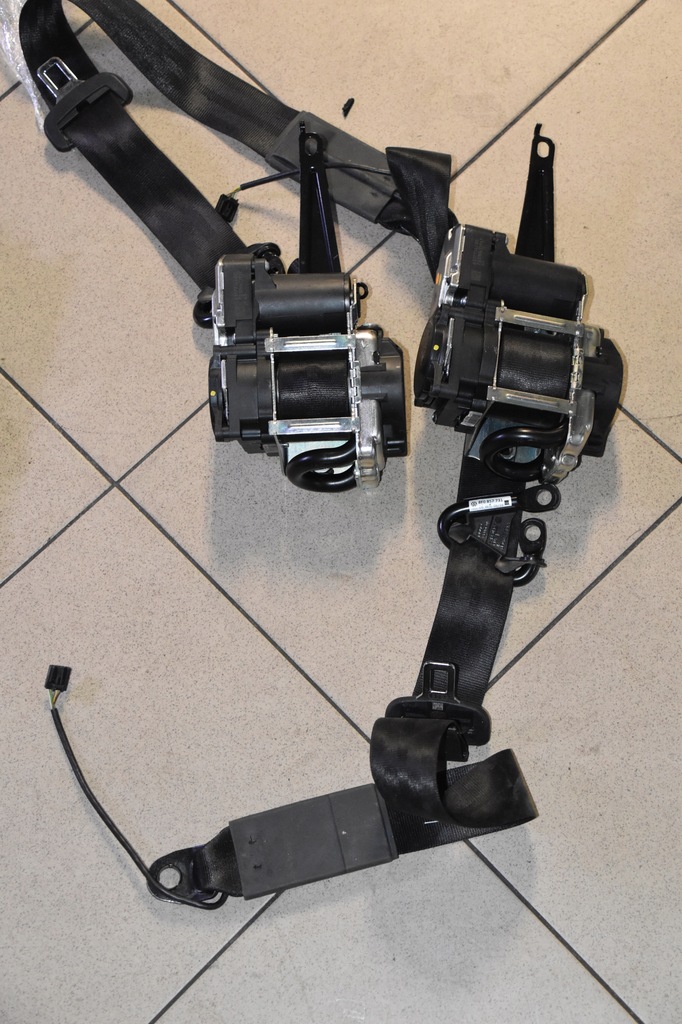 фото №1, Pas безопасности audi a5 f5 8w cabrio 8w7857705 d