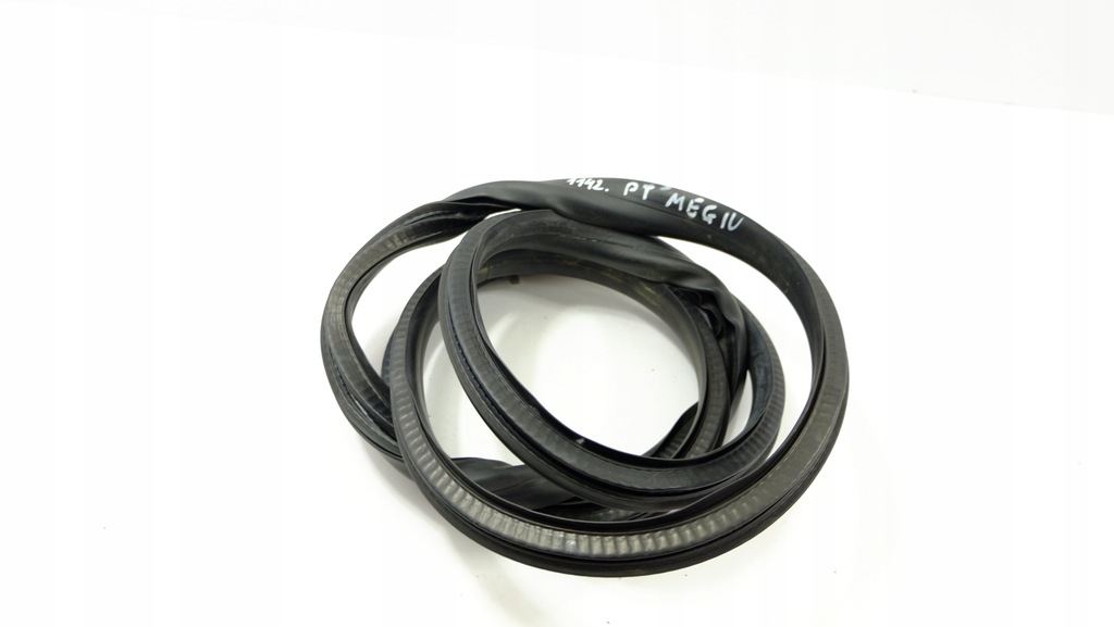 фото №1, Renault megane iv прокладка кузовная дверь правый задняя hb