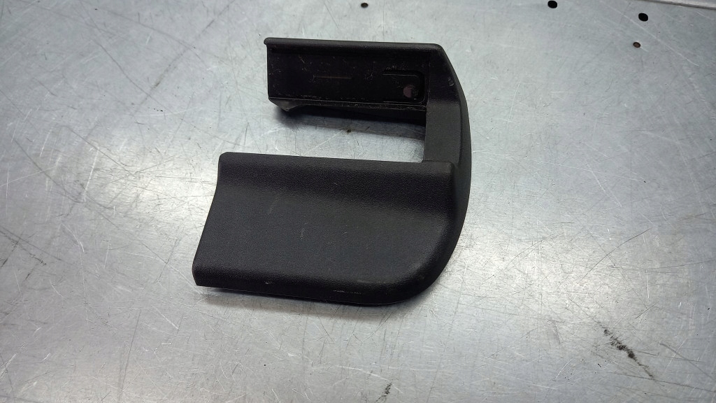 фото №1, Заглушка направляющая левая сиденье левая volvo v50 0862989