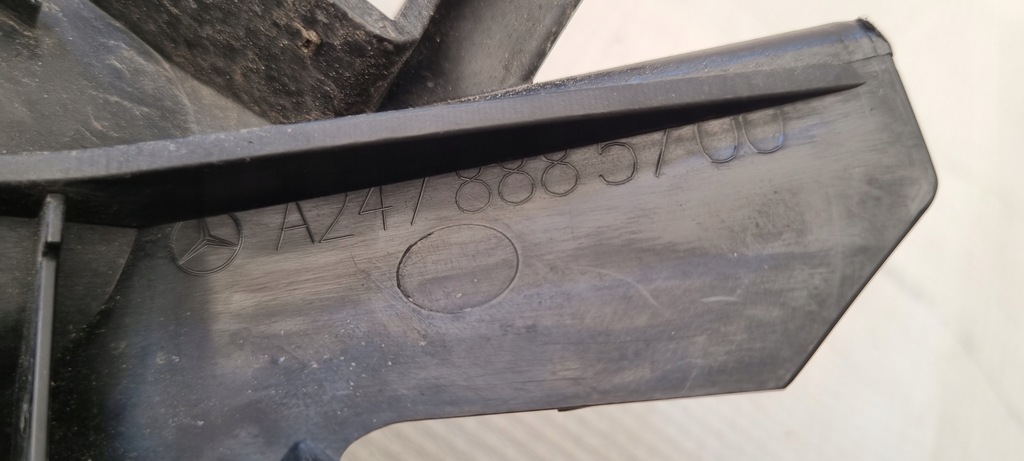 фото №3, Mercedes 247 решётка радиатора решётка радиатора