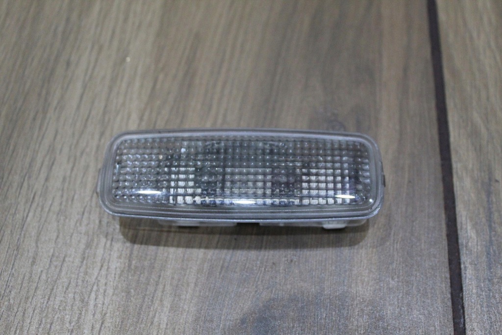 фото №1, Лампа освещение салона audi a4 b6 4d0947105a