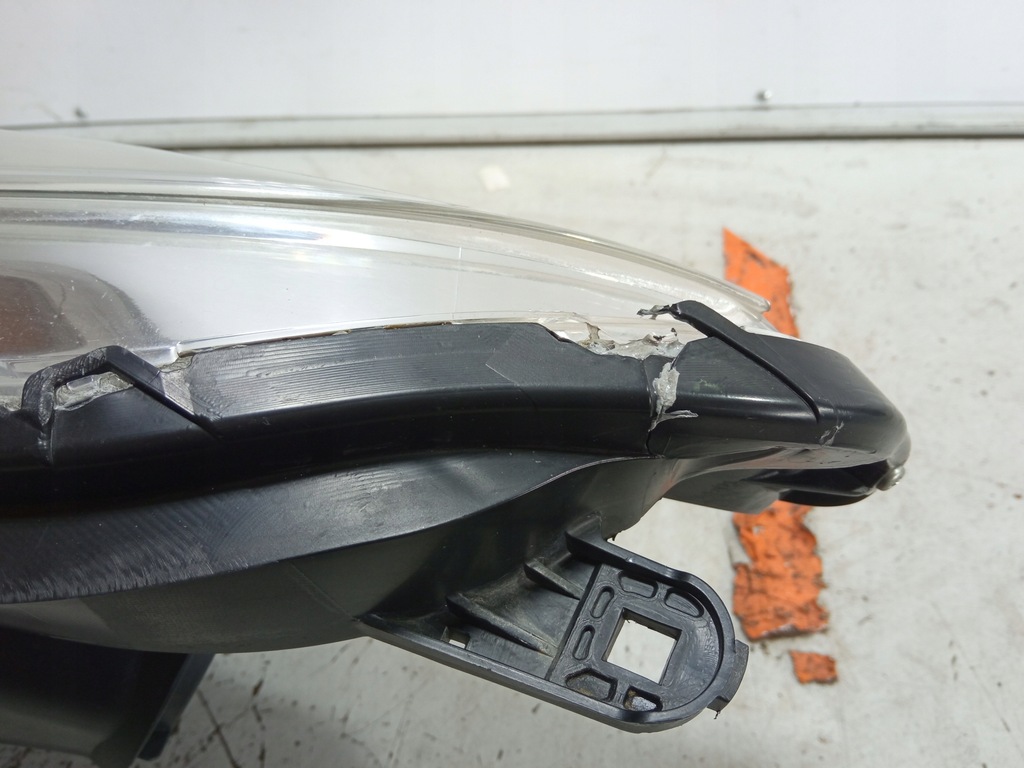 фото №14, Citroen c4 aircross лампа левая правая передняя перед ксенон europa комплект