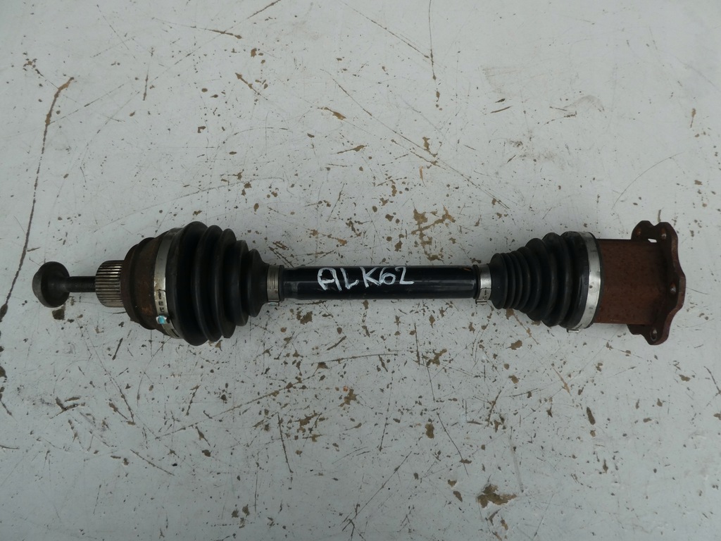 фото №1, Audi a4 b8 a5 8t приводной вал 8k0