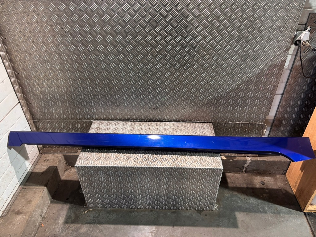 Купити Hyundai ioniq поріг молдинг поріг правий 87752-g2000