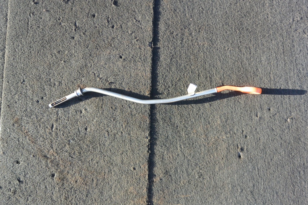 фото №1, Щуп масла 4.2 fsi audi q7 4l a8 d3