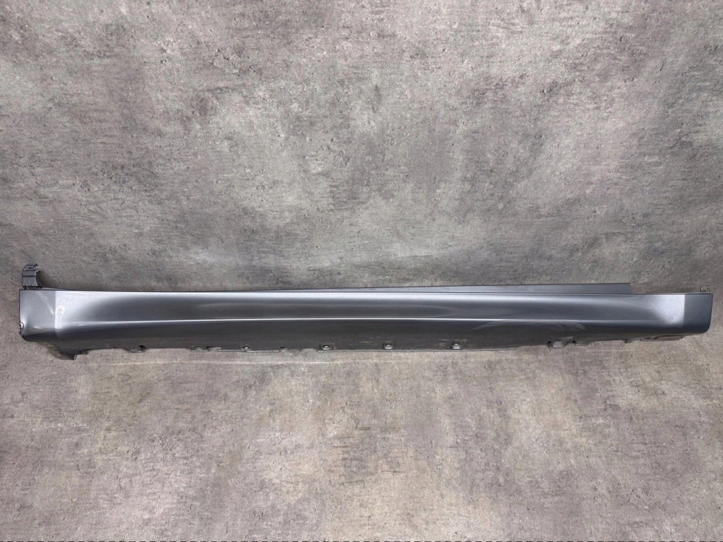 фото №1, Bmw x6 f16 lift m50d порог правый молдинг + кронштейн