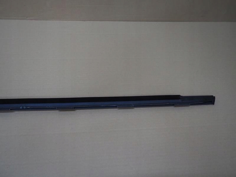 Молдинг уплотнитель дверь parapet правый перед alfa romeo giulia Недорого