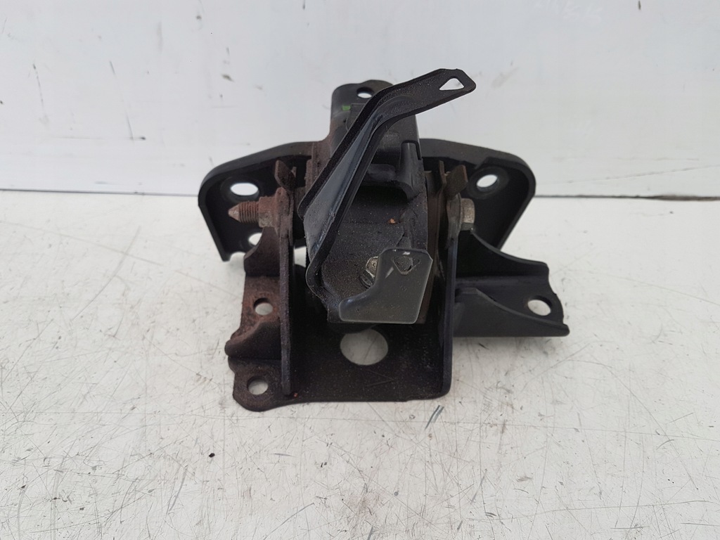 фото №1, Кронштейн подушка двигателя левая toyota prius iii lift