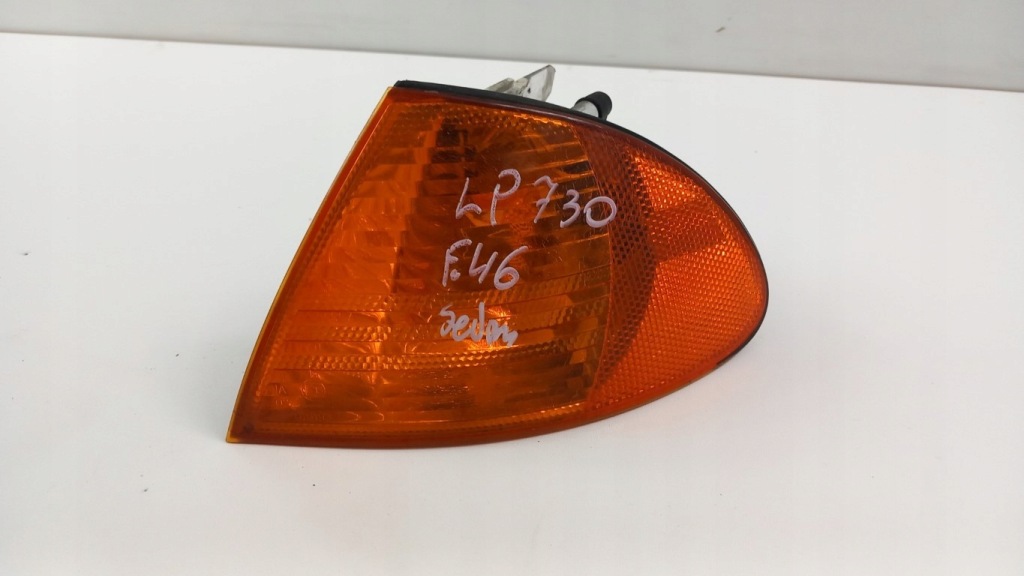 Купити Bmw e46 седан поворотник перед лівий