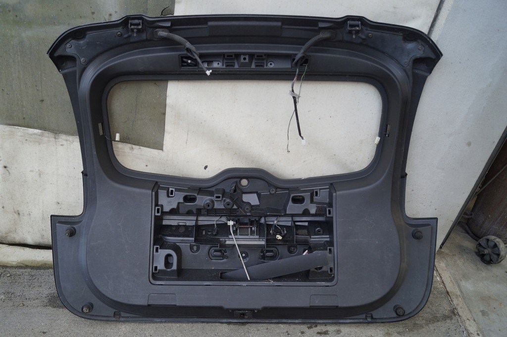 фото №7, Кришка багажника багажника mazda 5 05-10r