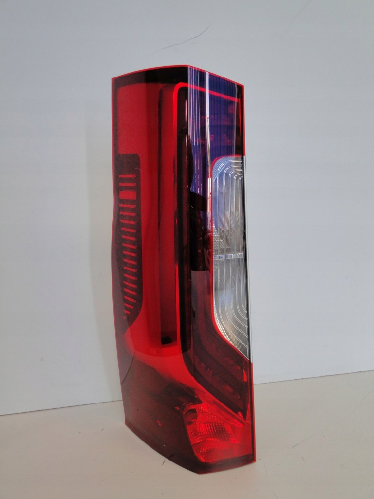 фото №4, Mercedes sprinter 910 w910 лампа задняя левая led