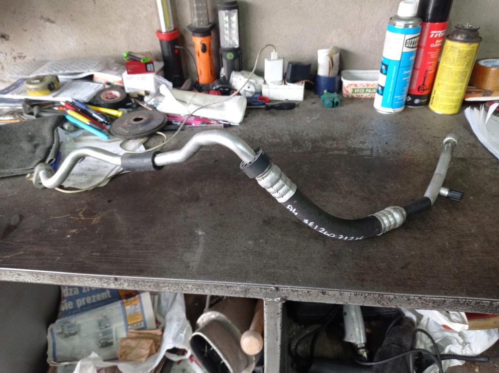 фото №1, Audi a4 b6 b7 - шланг кондиціонера 8e1260712k