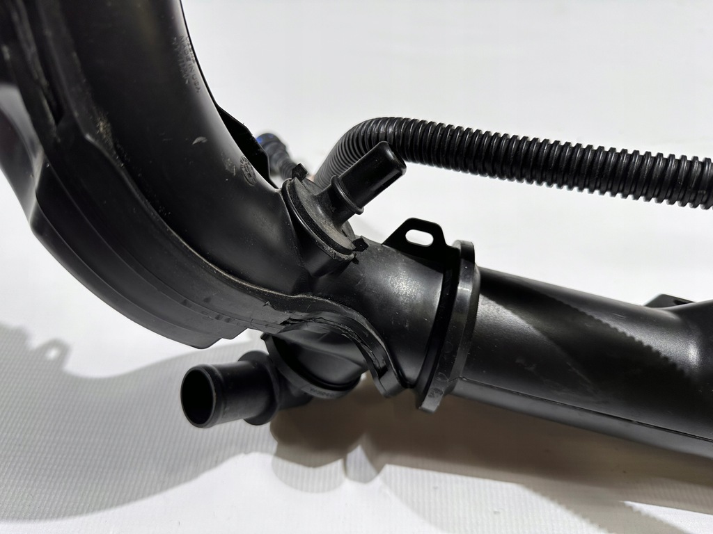 фото №8, Трубка шланг фільтра повітря ford explorer st 3.0 2020+