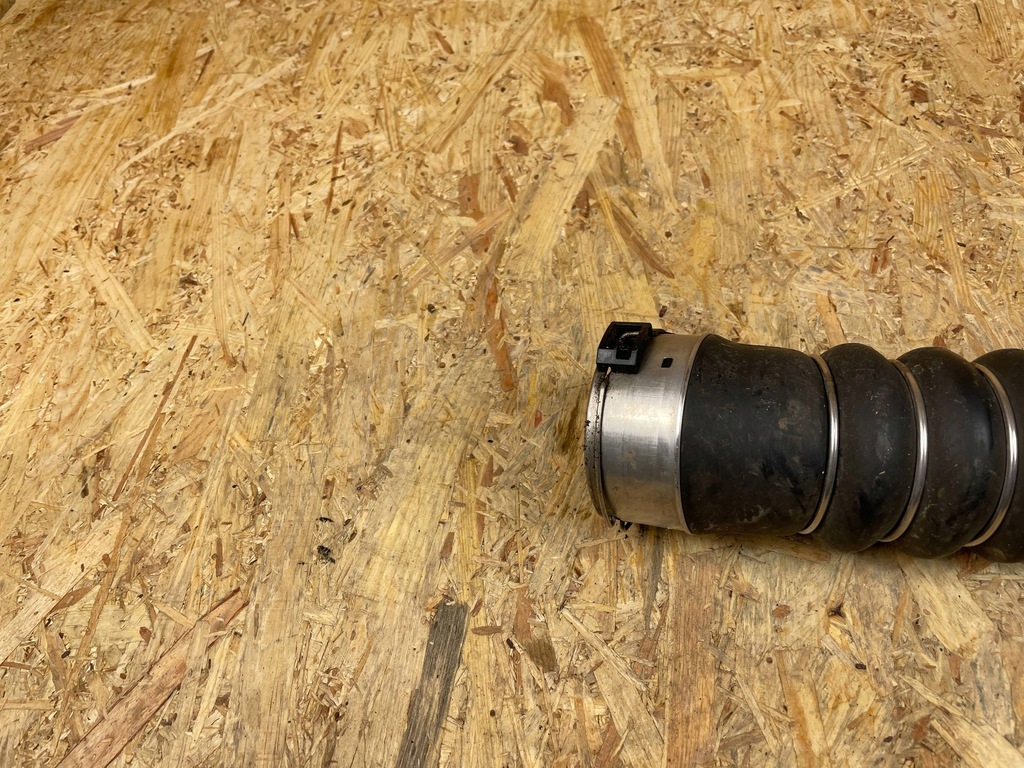 фото №8, Труба шланг повітря інтеркулер bmw x5 e70 x6 e71 7807985