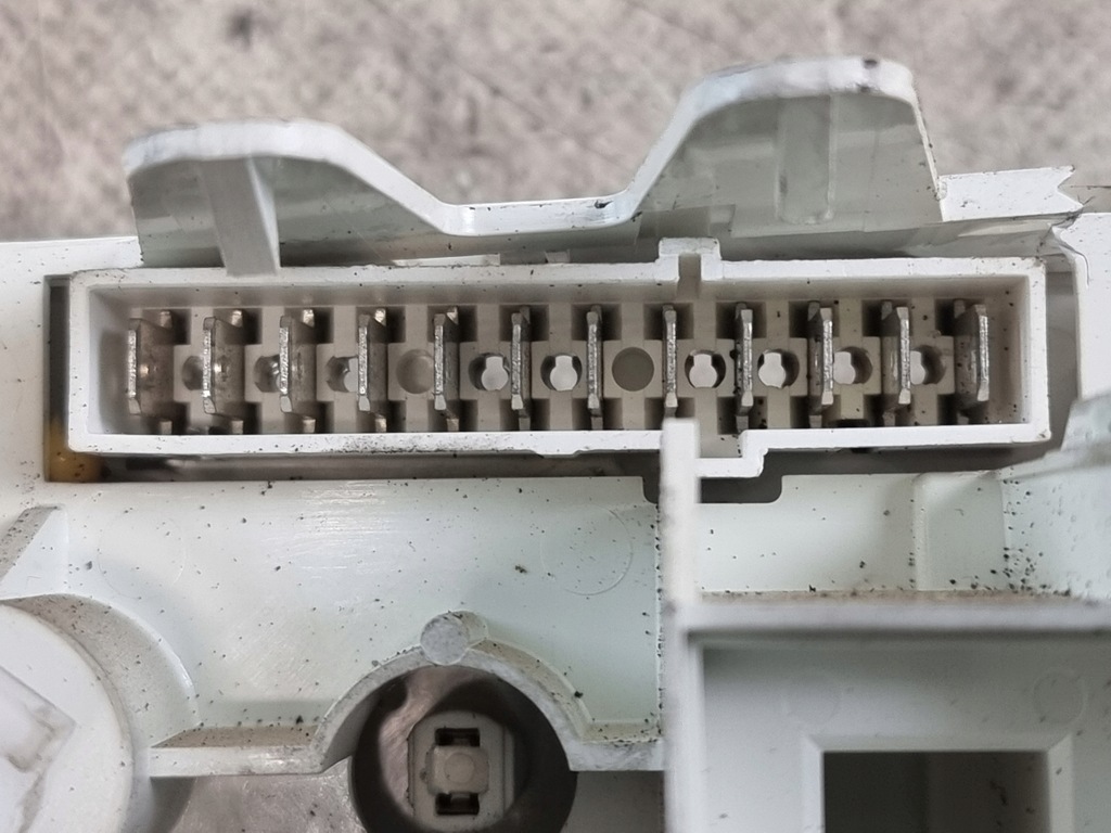 фото №12, Панель кондиціонера обдув оригінальний номер 93329465 opel meriva a 04r