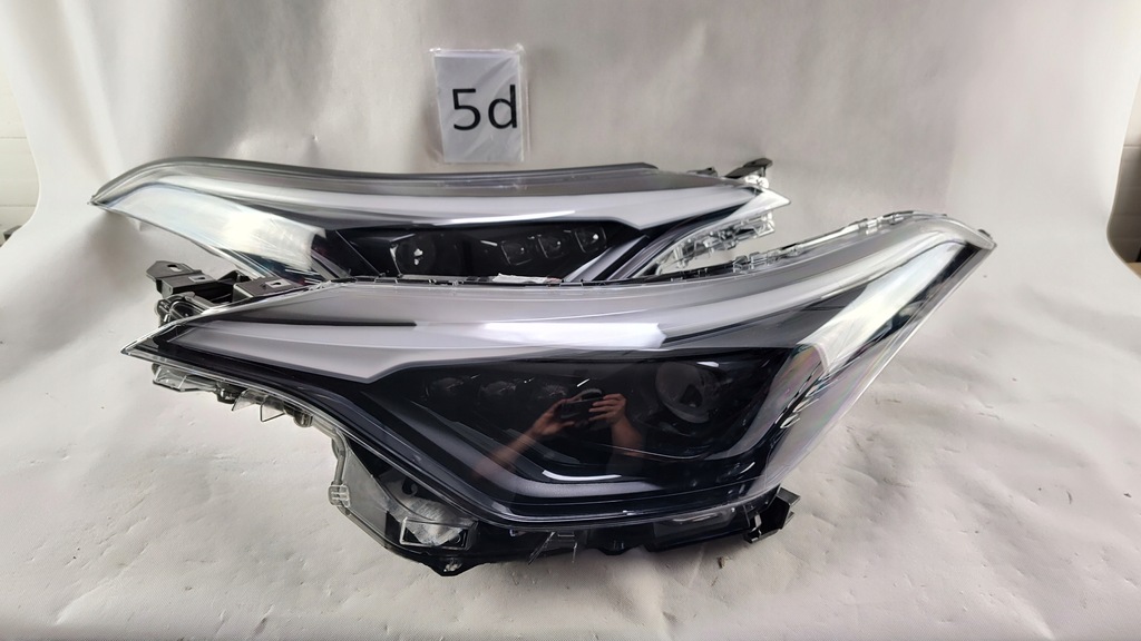 фото №1, Toyota c-hr chr lift gr full led левый правый фара лампа левая правая