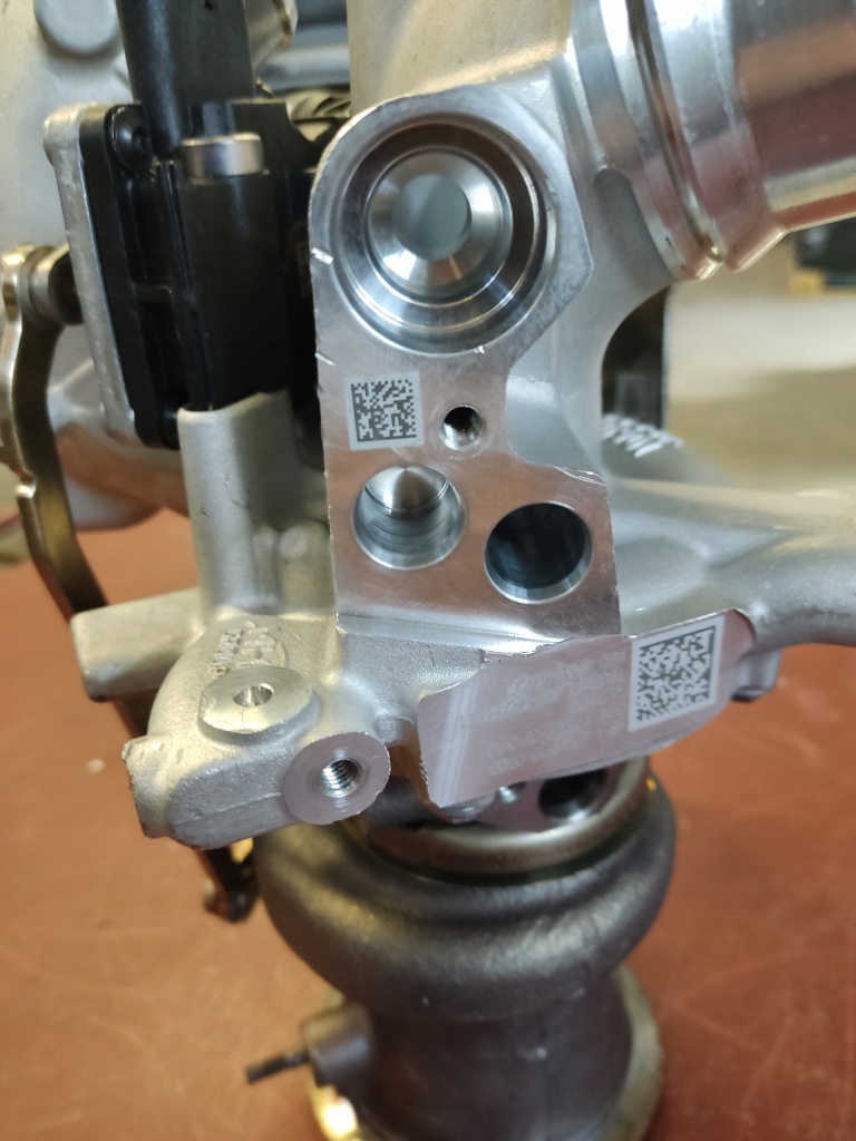 фото №11, Турбонагнетатель mercedes a2540900700 prawie nowa