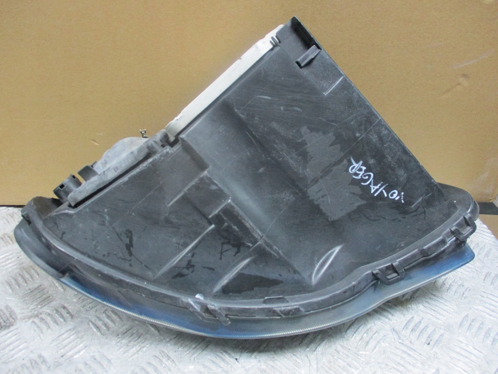 фото №7, Лампа перед права chrysler voyager iii lift 04-07