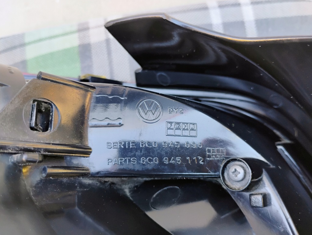 фото №12, Vw polo v 6c lift 14-17 лампа задняя правая 6c0945096m 6c0945112b оригинал оригинальный номер