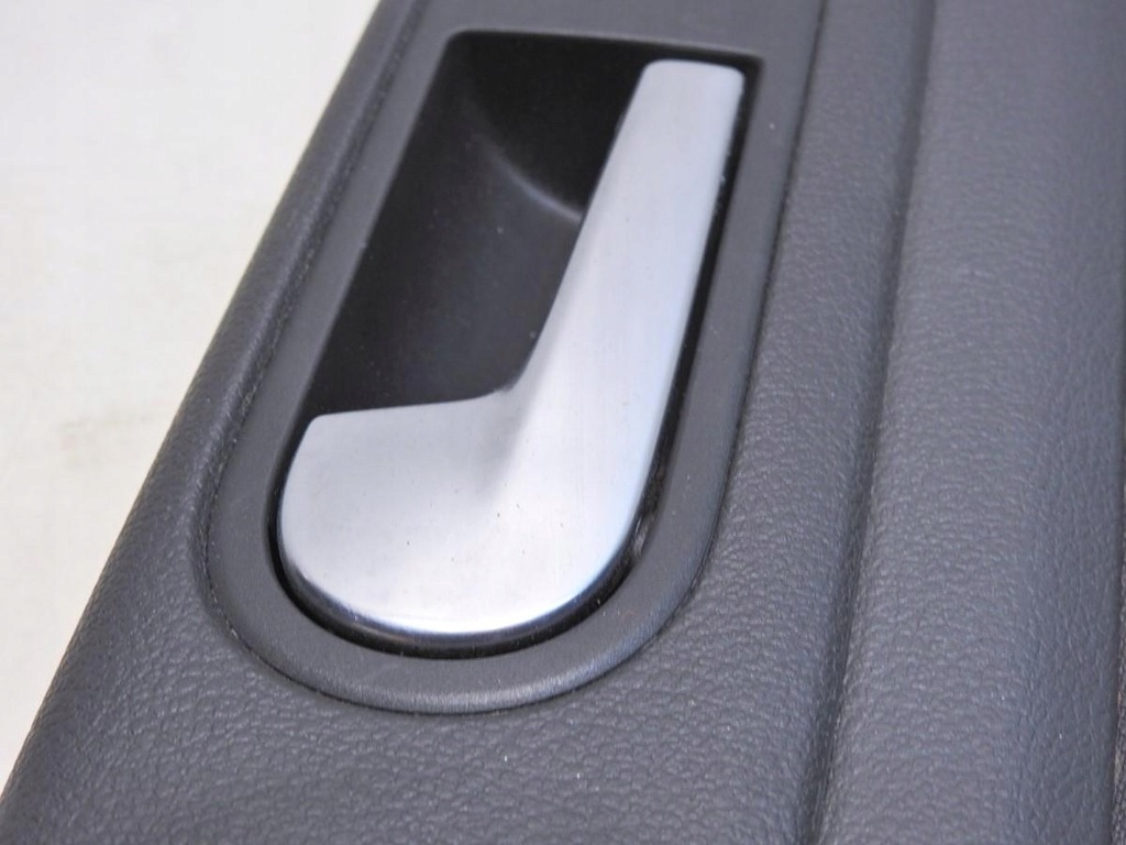 фото №10, Оббивка двері лівий задня vw golf v plus 5m0868115