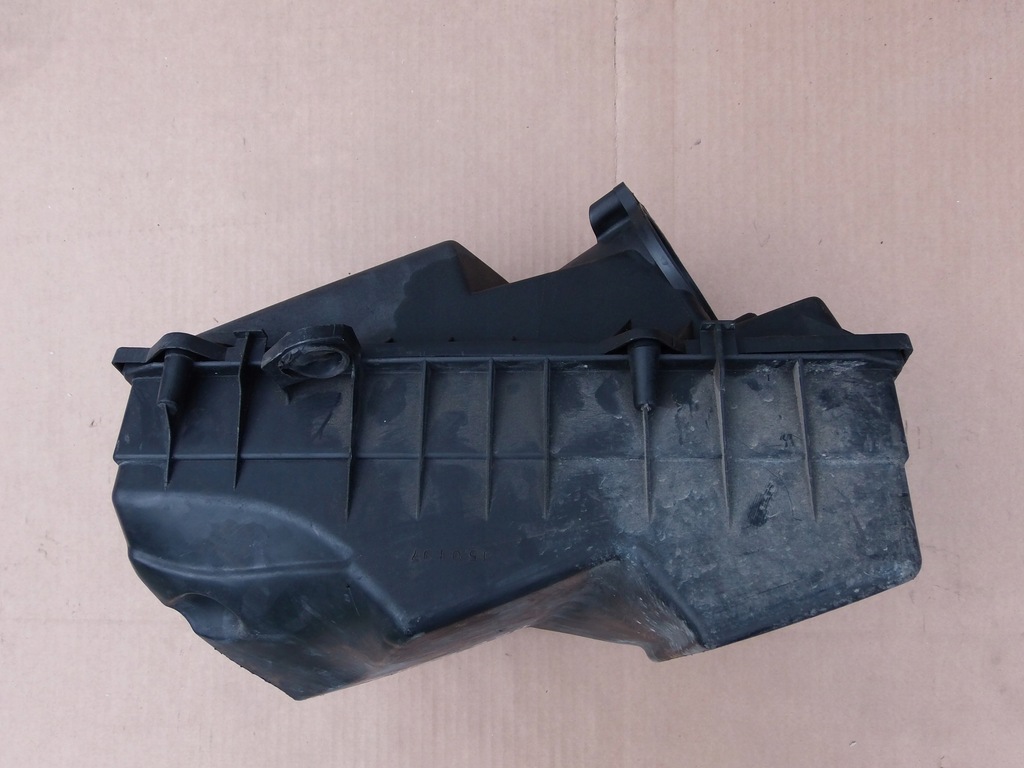 фото №5, Корпус фильтра воздуха 1j0129607d audi a3 8l 1.6 benz