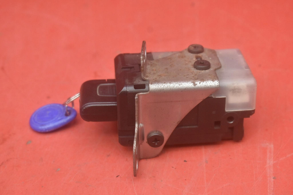 фото №7, Замок запалювання ключ кнопка кнопка старт/стоп 626399-000 toyota prius ii xw20 05-11