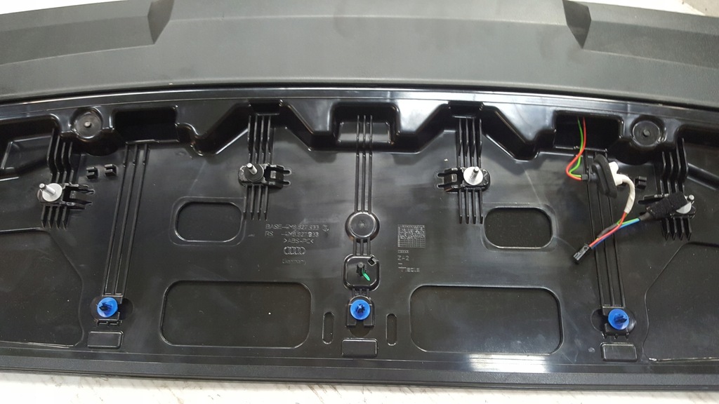 фото №9, Спойлер спойлер кришки audi q8 4m8827933g демонтаж