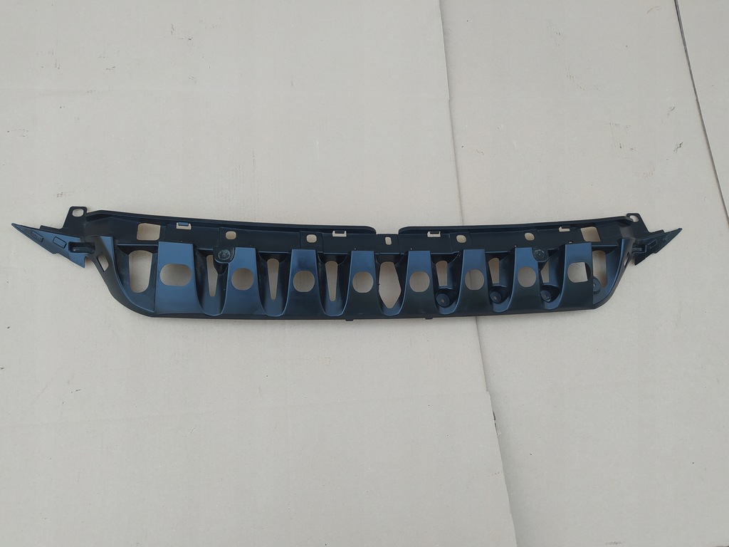 фото №1, Jaguar f-pace r sport 16-20 пластик верхній бампера