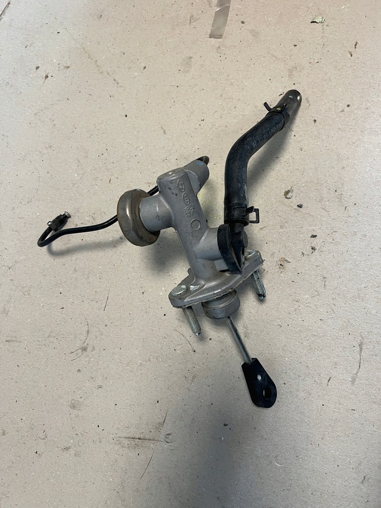 фото №6, Hyundai i20 08-14 цилиндр сцепления сцепления помпа