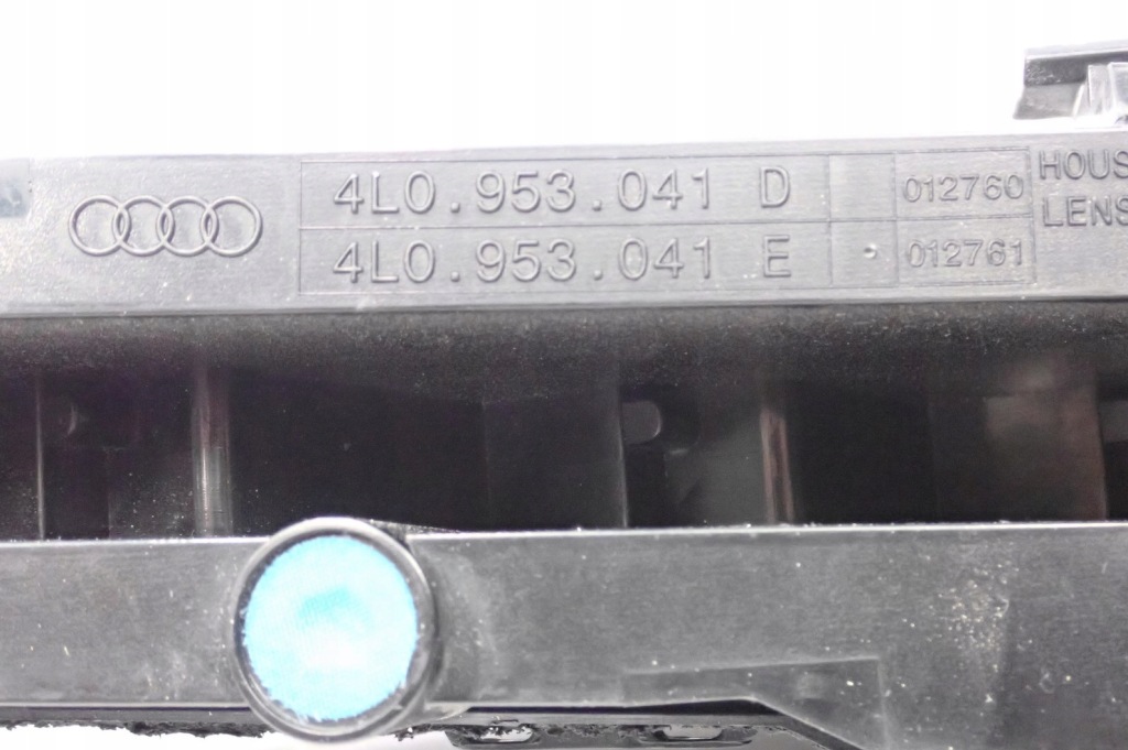 Поворотник бампера левый audi q7 4l 4l0953041e с Разборки