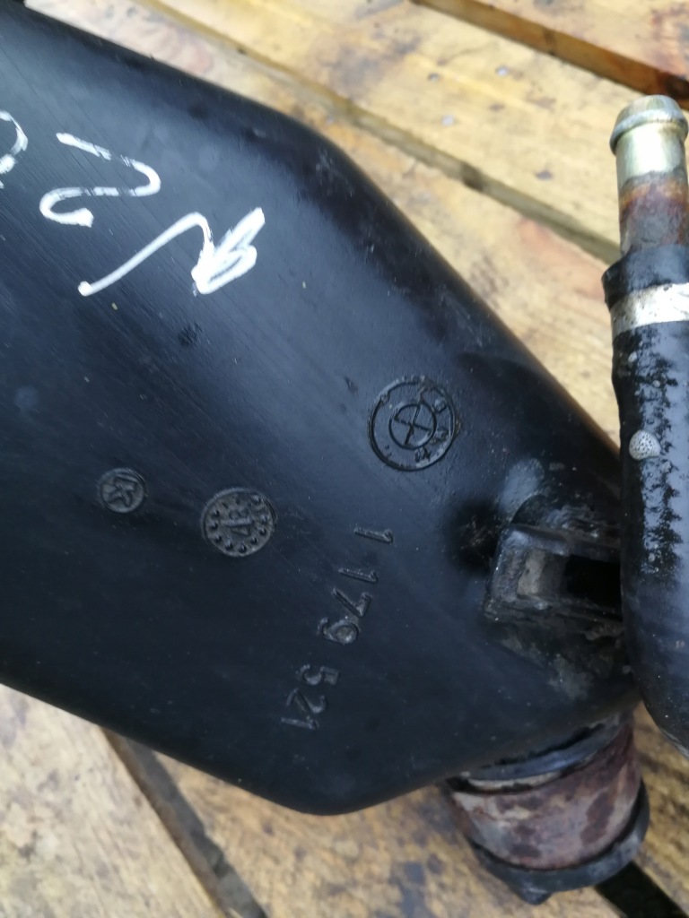 Труба заливної пального пластикова rarytas bmw e30 Зі Шроту