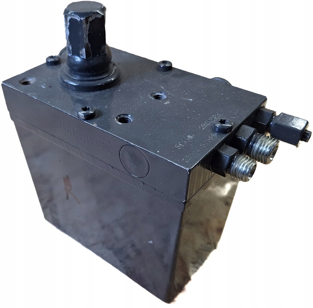 фото №1, Насос помпа подъёма кабины scania r s p g ngs 2861572 b-b