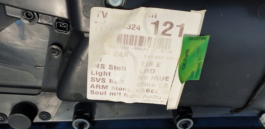 фото №7, Обивка обшивки audi a1 8x 2010- 3d