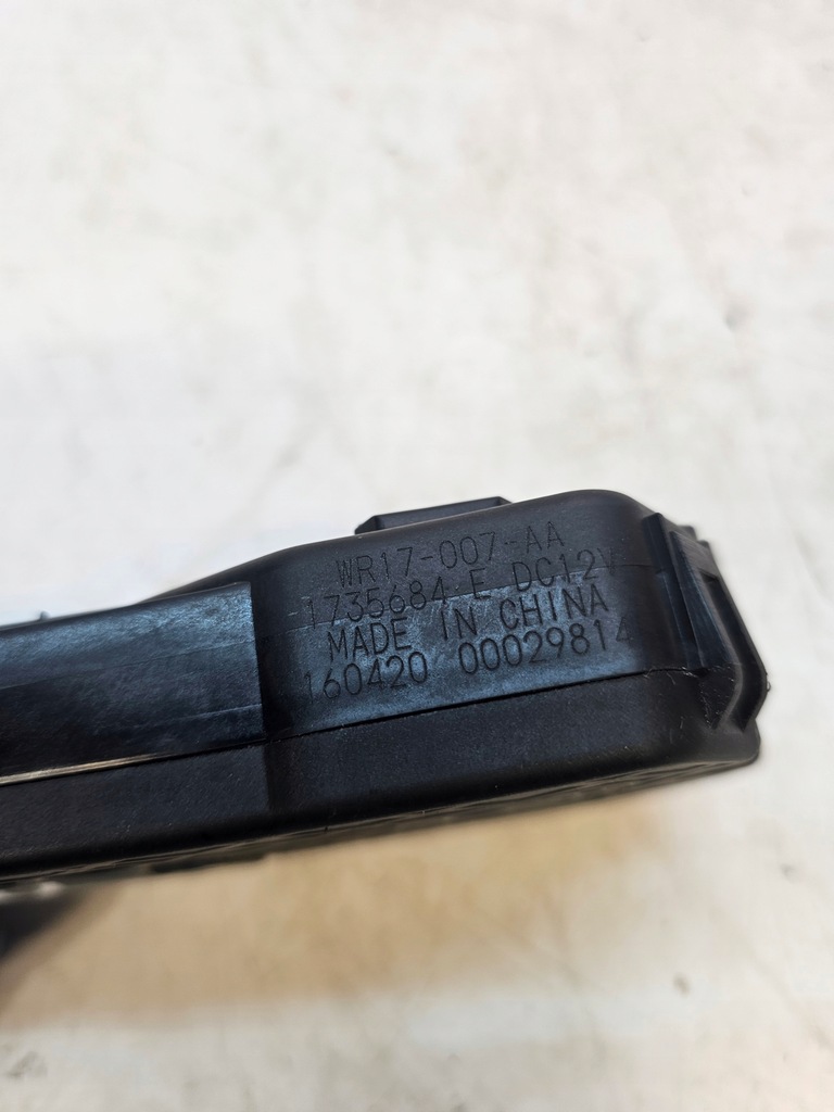 фото №6, Моторчик люк audi a4 b9 a5 8w 3g5877795