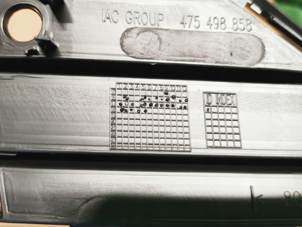 Купить Opel mokka x рестайлинг  16-19 средняя решётка бампера передний перед новая