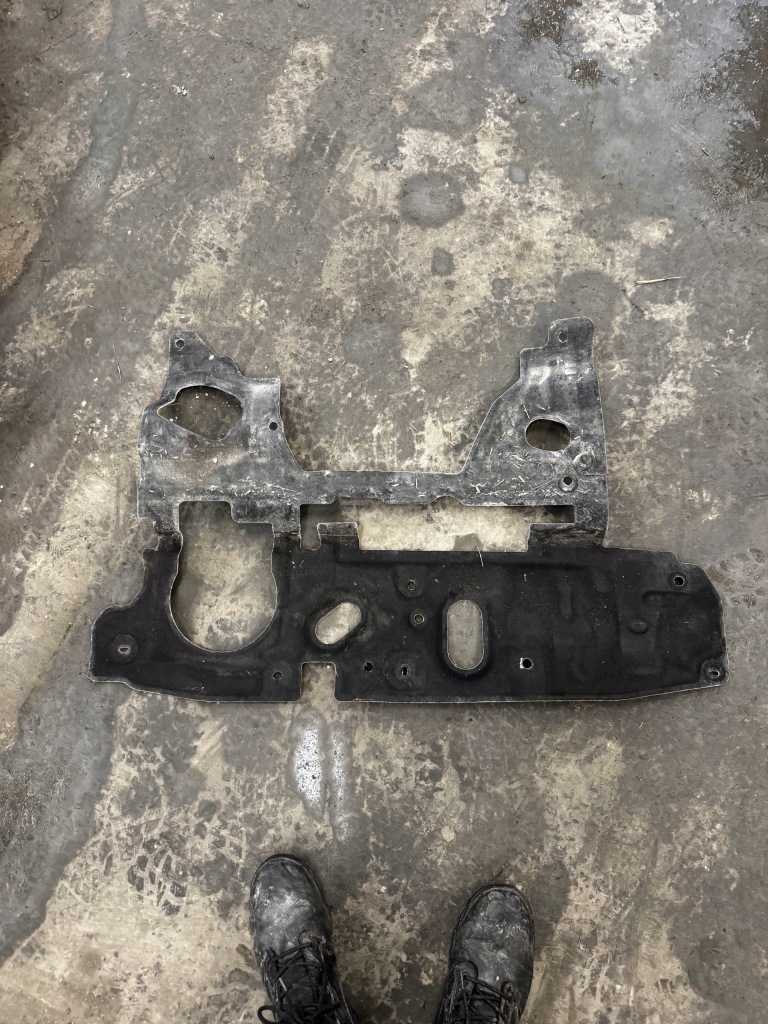 Купити 76r. шумоізоляція відсік двигуна renault austral 678106286r