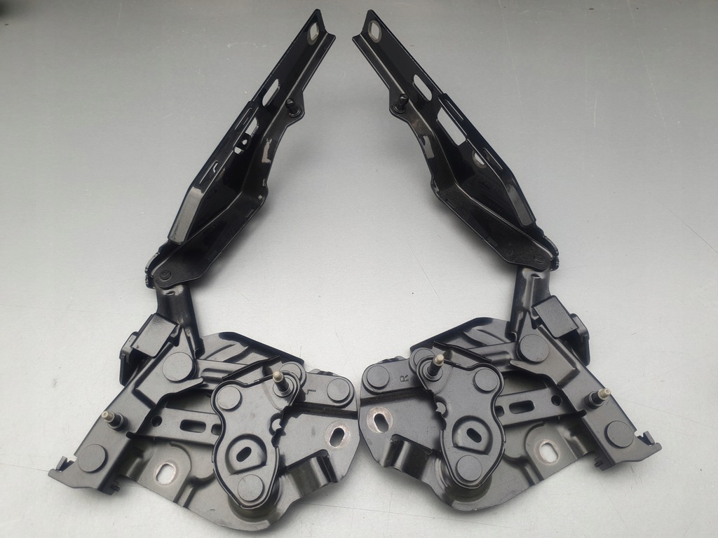 фото №1, Porsche taycan петля капот кришки лівий