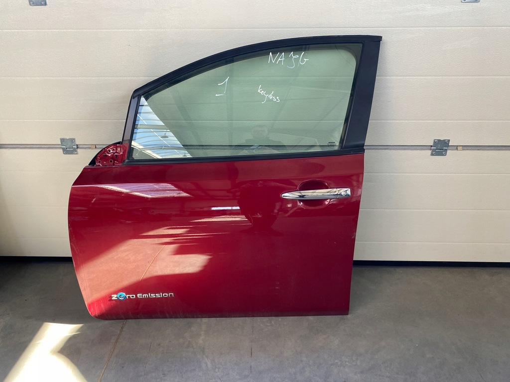 фото №1, Nissan leaf i дверь левый перед najg