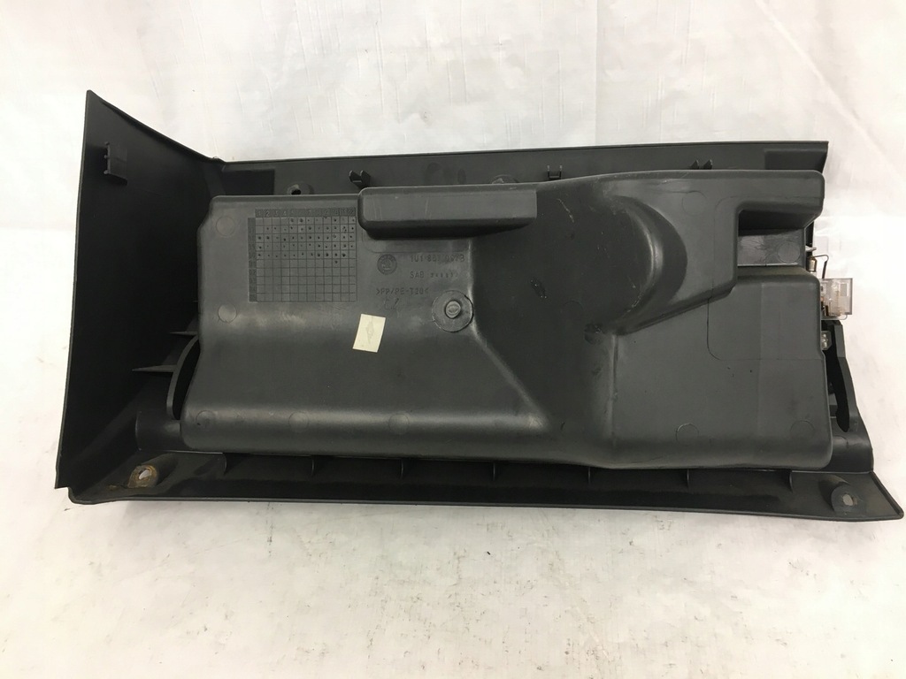 фото №7, Skoda octavia i бардачок пассажира eu 1u1857097b szary