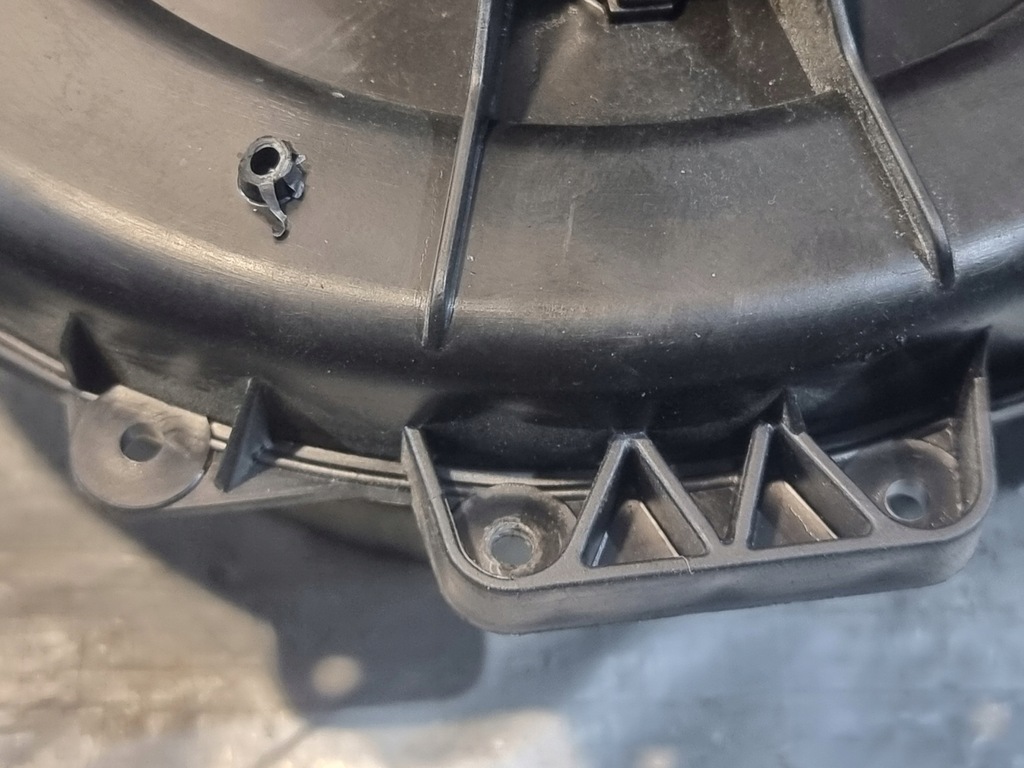 фото №12, Повітродувка вентилятор обдув оригінальний номер 6q1819015g vw polo iv 4