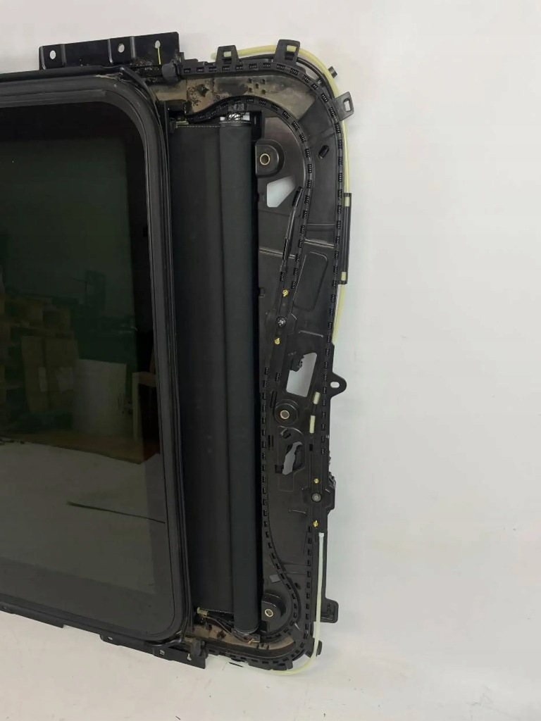 фото №14, Панорама люк крыша шторка ram v 1500 trx 21-24