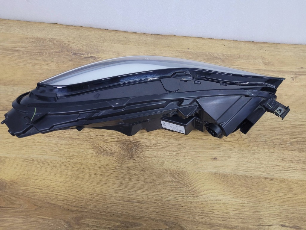 Tesla model y, 3 - лампа передня ліва, 151495200d Київ