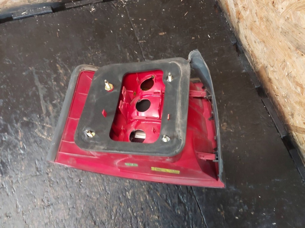 фото №11, Лампа задняя правая audi a6 c5 4b kombi 4b9945096d